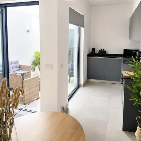 Διαμέρισμα Courtyard House *